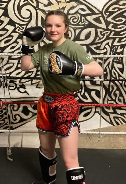 MADDIE 'THE BADDIE' MITCHELL JOINS SANDEE – sandeeboxing.com